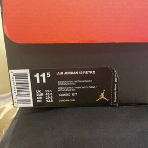 Air Jordan 12 Retro Bordeaux Sneakers